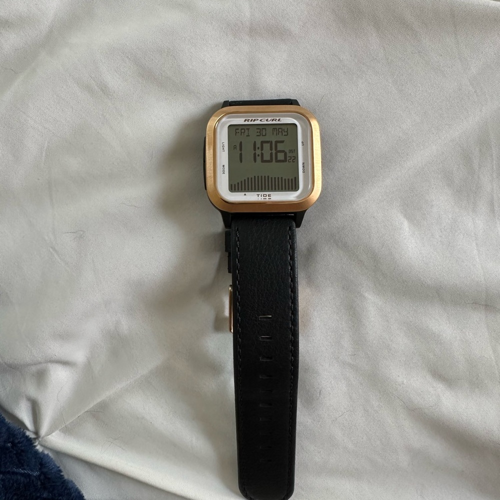 Women’s Next Tide Rip Curl Watch - Picture 6 of 6